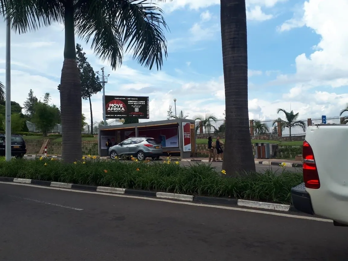 Boulevard screen